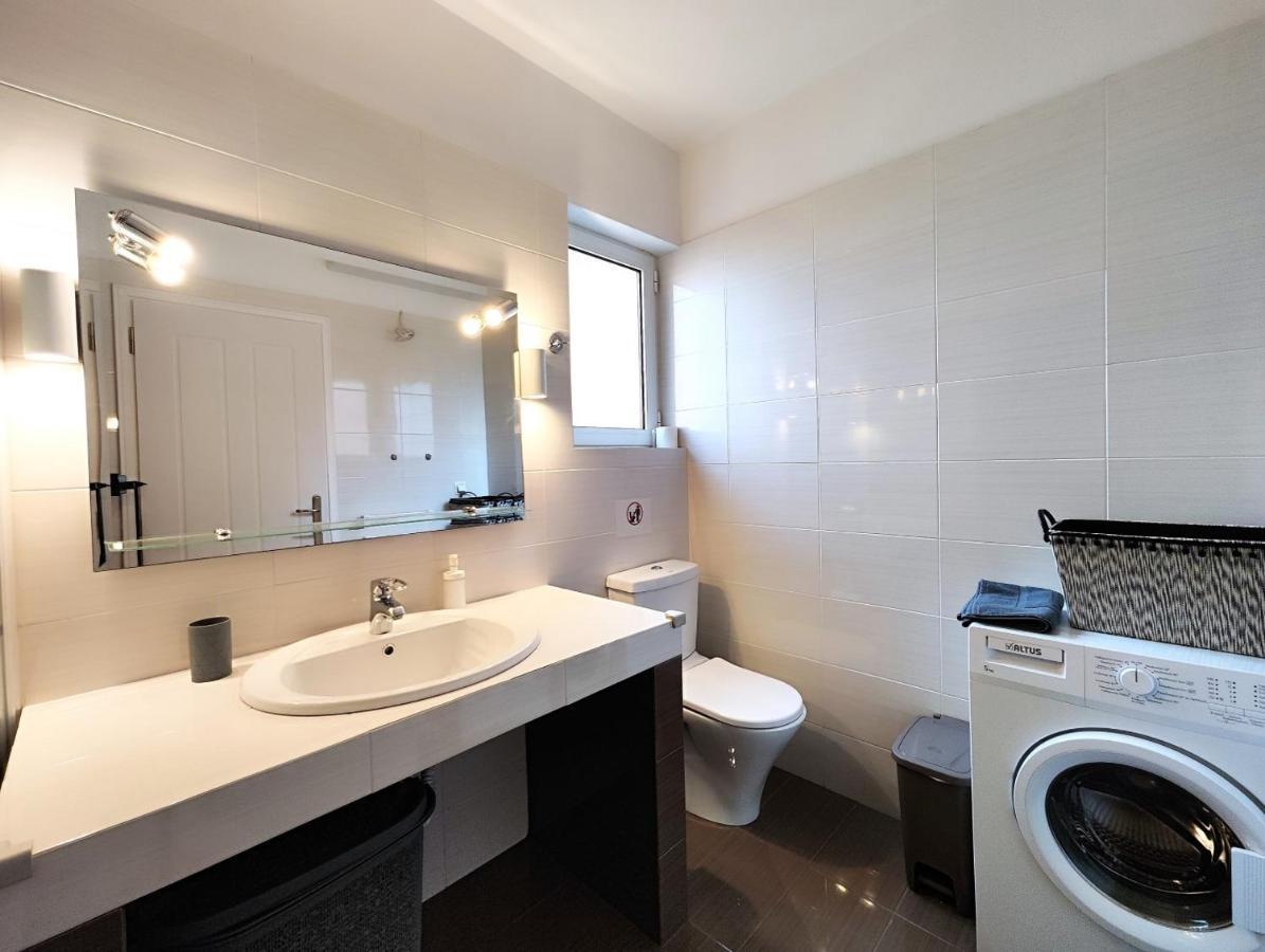 Menelaou By Verde Apartments Атина Екстериор снимка